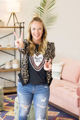 Radiate Love Tee